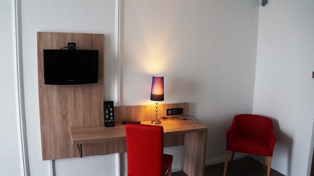 Yes Hotel Авиньон Экстерьер фото